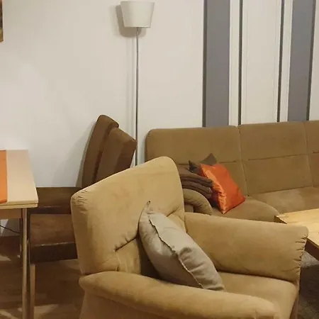 דירה Ferienwohnung *
